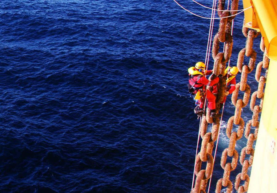 Offshore Rope Access Technicians on Chains